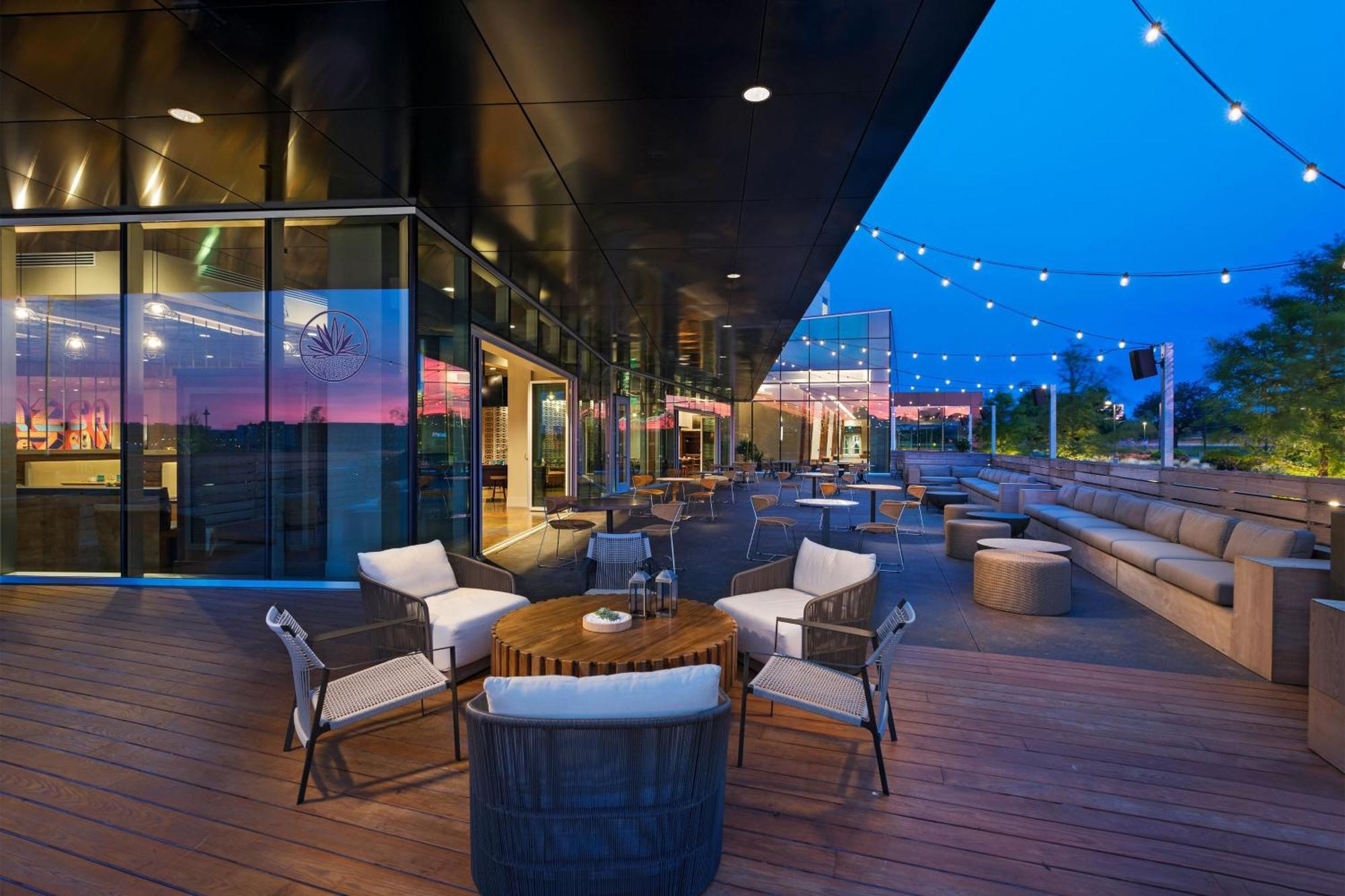 The Westin Irving Convention Center At Las Colinas Exterior photo