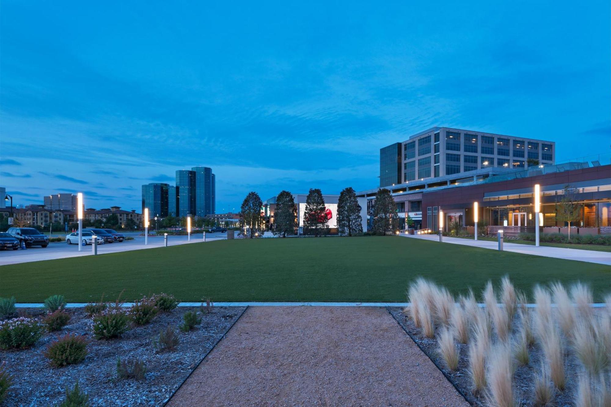 The Westin Irving Convention Center At Las Colinas Exterior photo