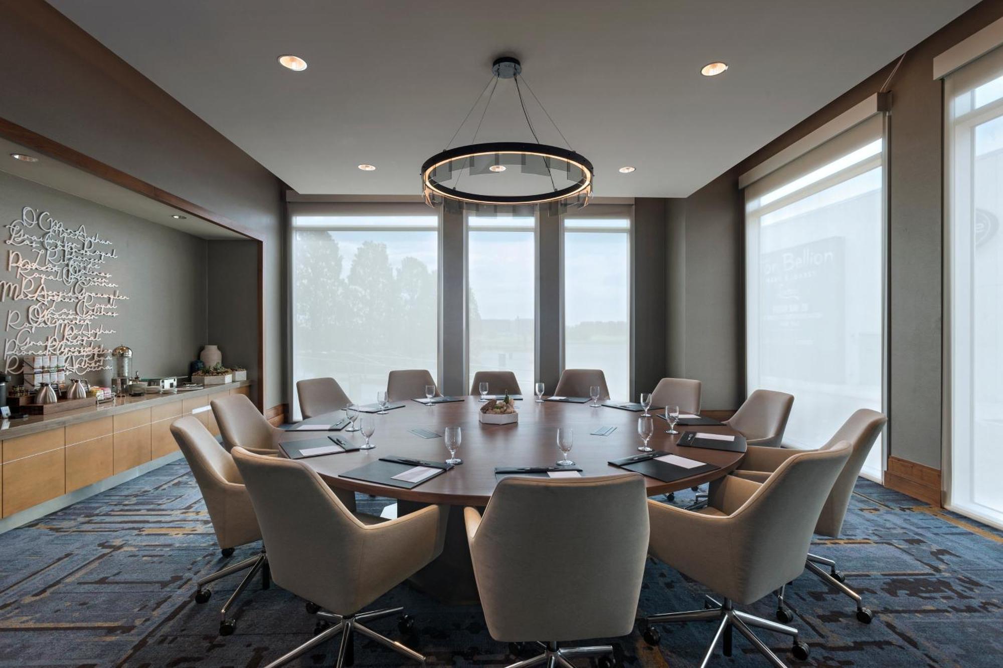 The Westin Irving Convention Center At Las Colinas Exterior photo