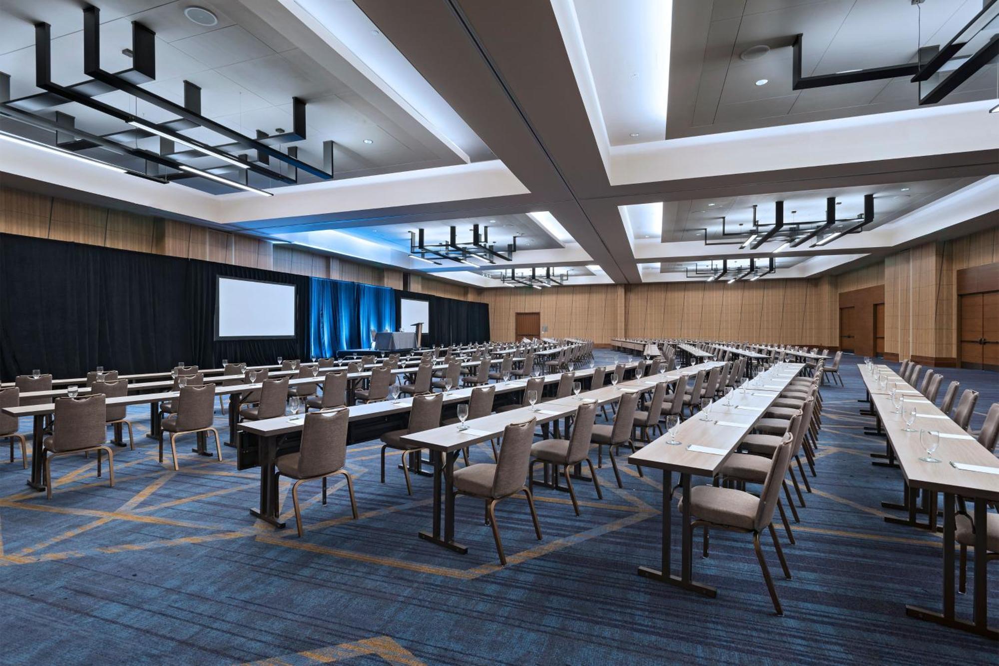 The Westin Irving Convention Center At Las Colinas Exterior photo